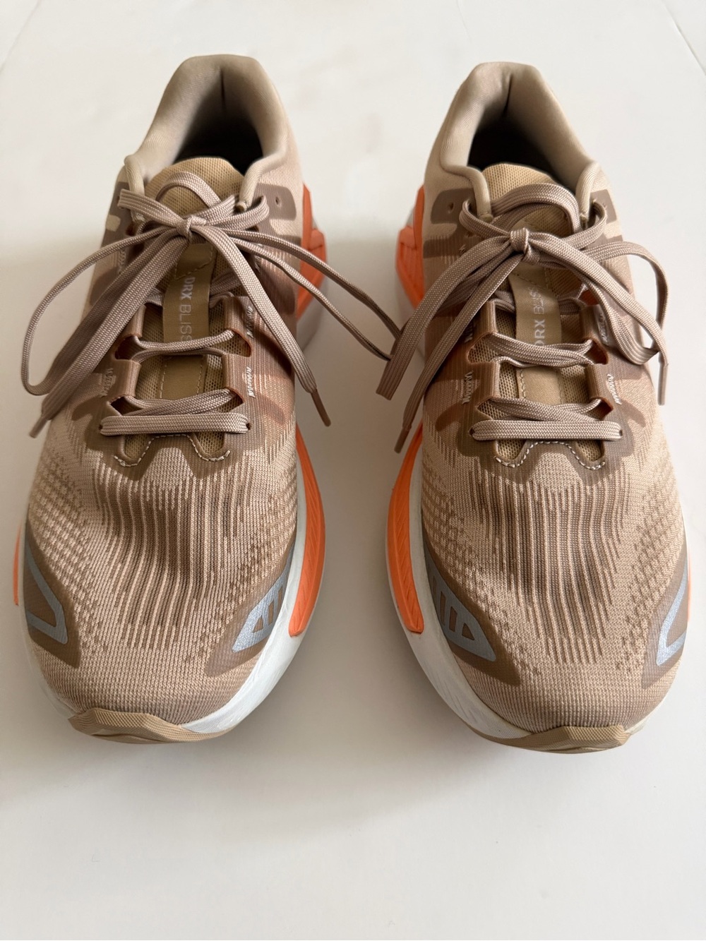 Used Pre-owned Great Condition Salomon Tan Sneakers DRX Bliss Size 8 1/2 - Picture 3 of 10